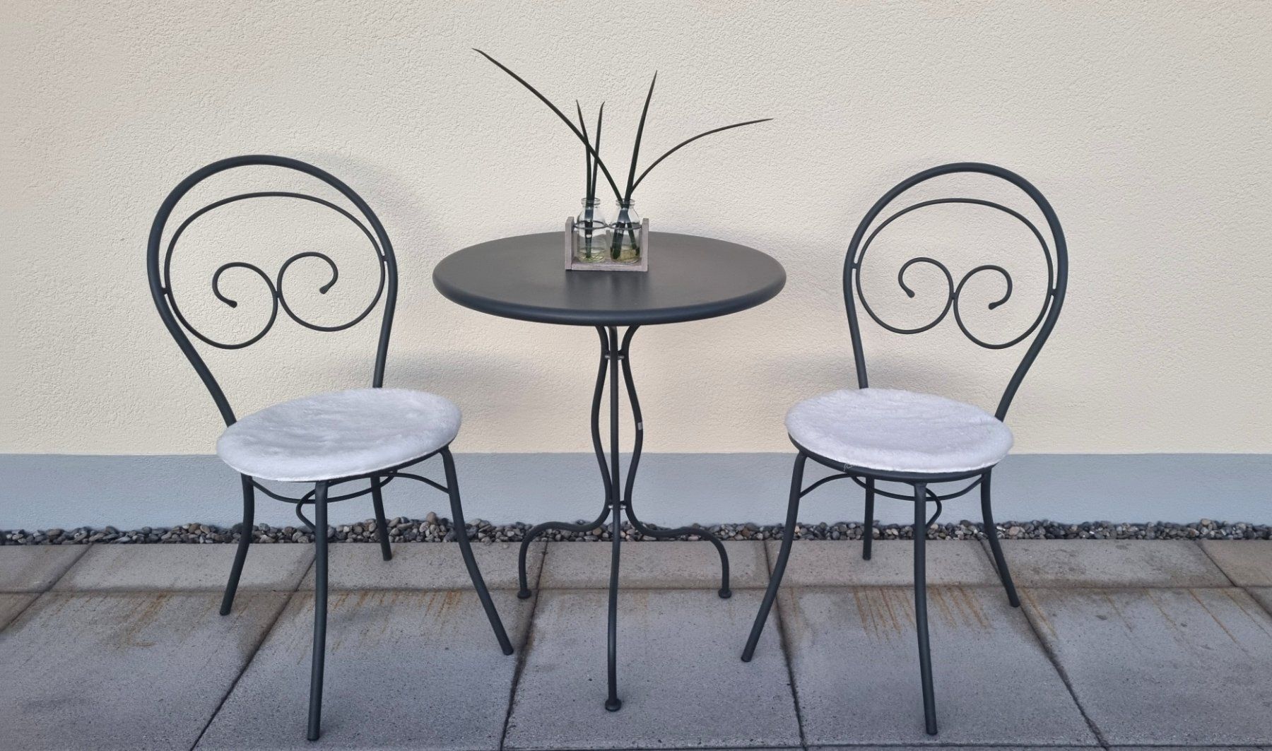 Tischset: Garten- Bistrotisch d 60 cm inkl. 2 Stühle, Bistroset Metall – Gebraucht aus Heimberg von Danita20 1