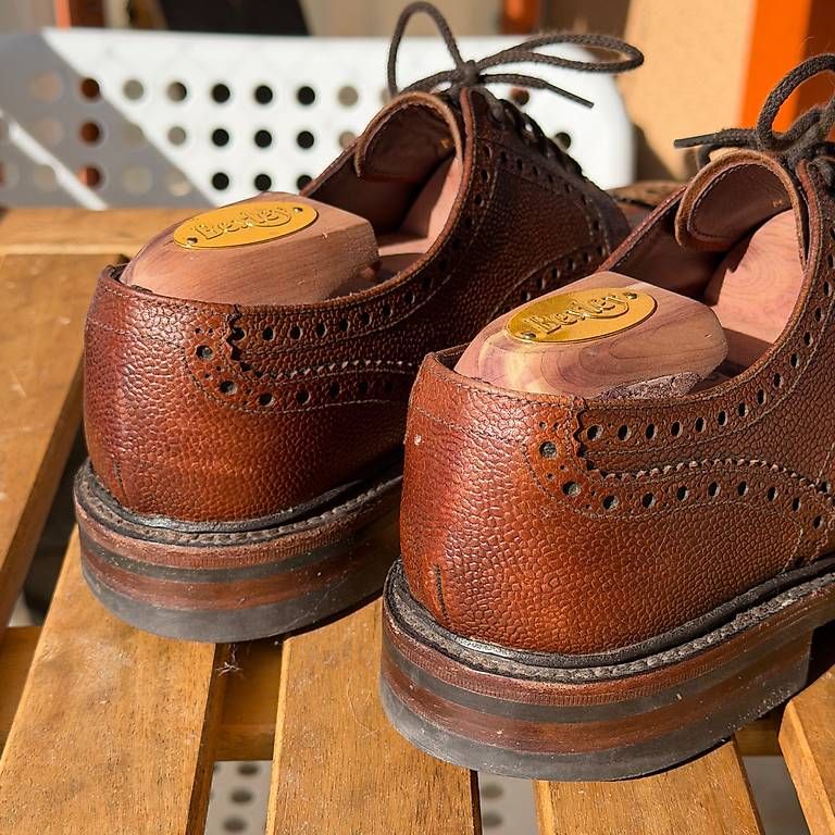 Loake Scarpe da uomo: Loake 1880 Badminton Derby Brogue – Usato da Yvonand venduto da val_hdx2 1