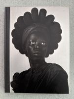 // Zanele Muholi: Somnyama Ngonyama Fotobuch //