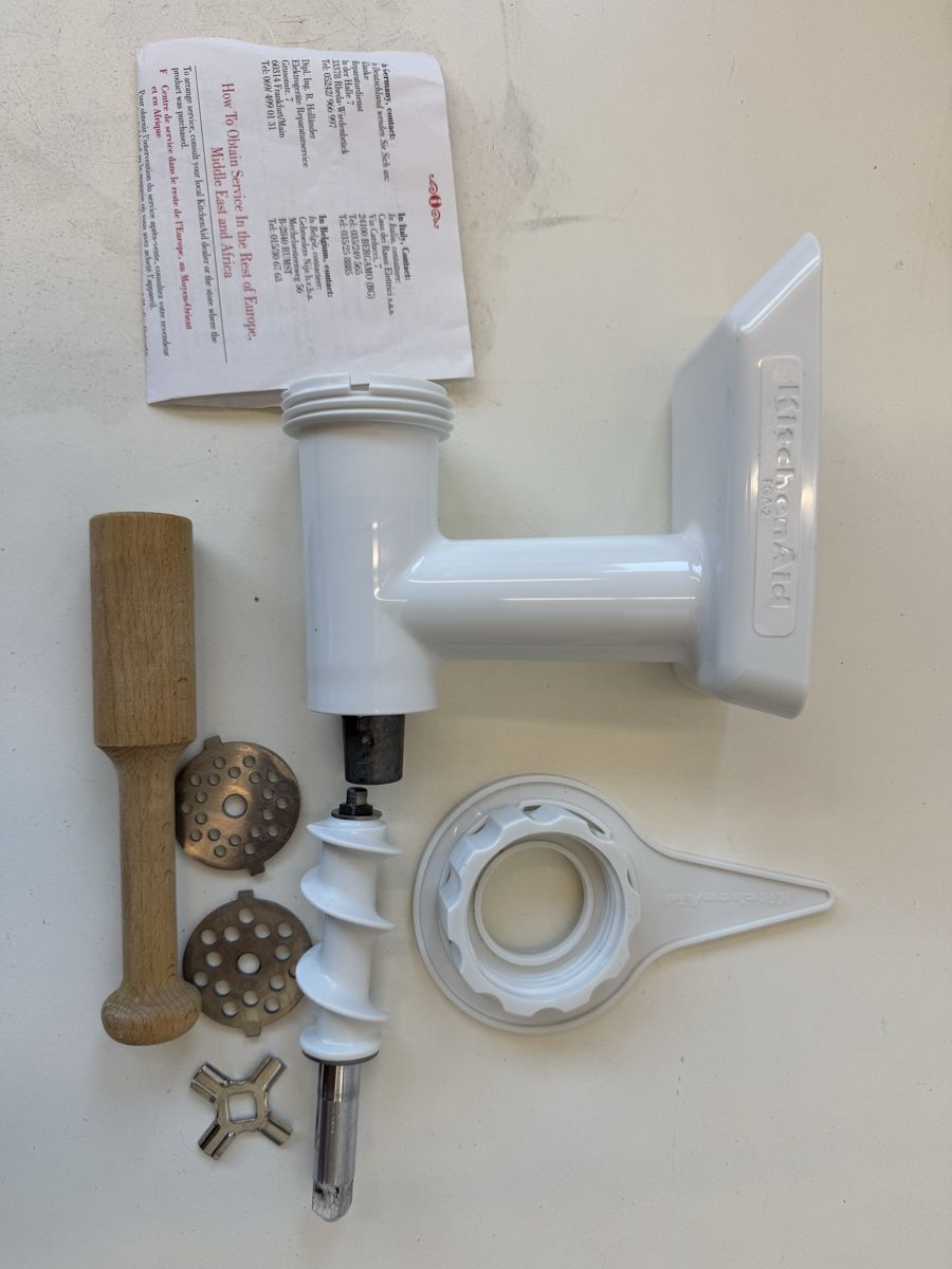 Kitchenaid Elettrodomestici da cucina: KitchenAid Fleischwolf Aufsatz FGA NEU & Originalverpackt – Nuovo e nell'imballaggio originale da Zürich venduto da Nobs1 4