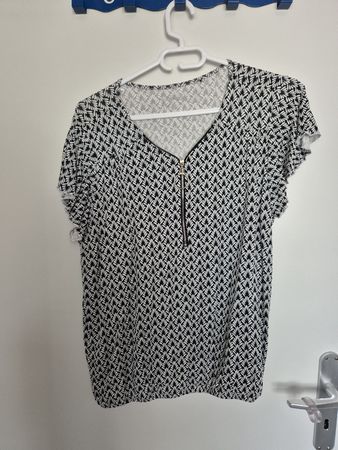 T-Shirt L