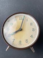 Wecker braun
