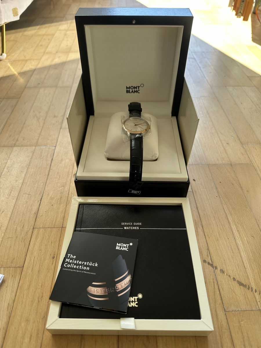 Montblanc Orologi: Montblanc Heritage Spirit Date Automatic 39mm – Nuovo e nell'imballaggio originale da Zizers venduto da 7000GR 7