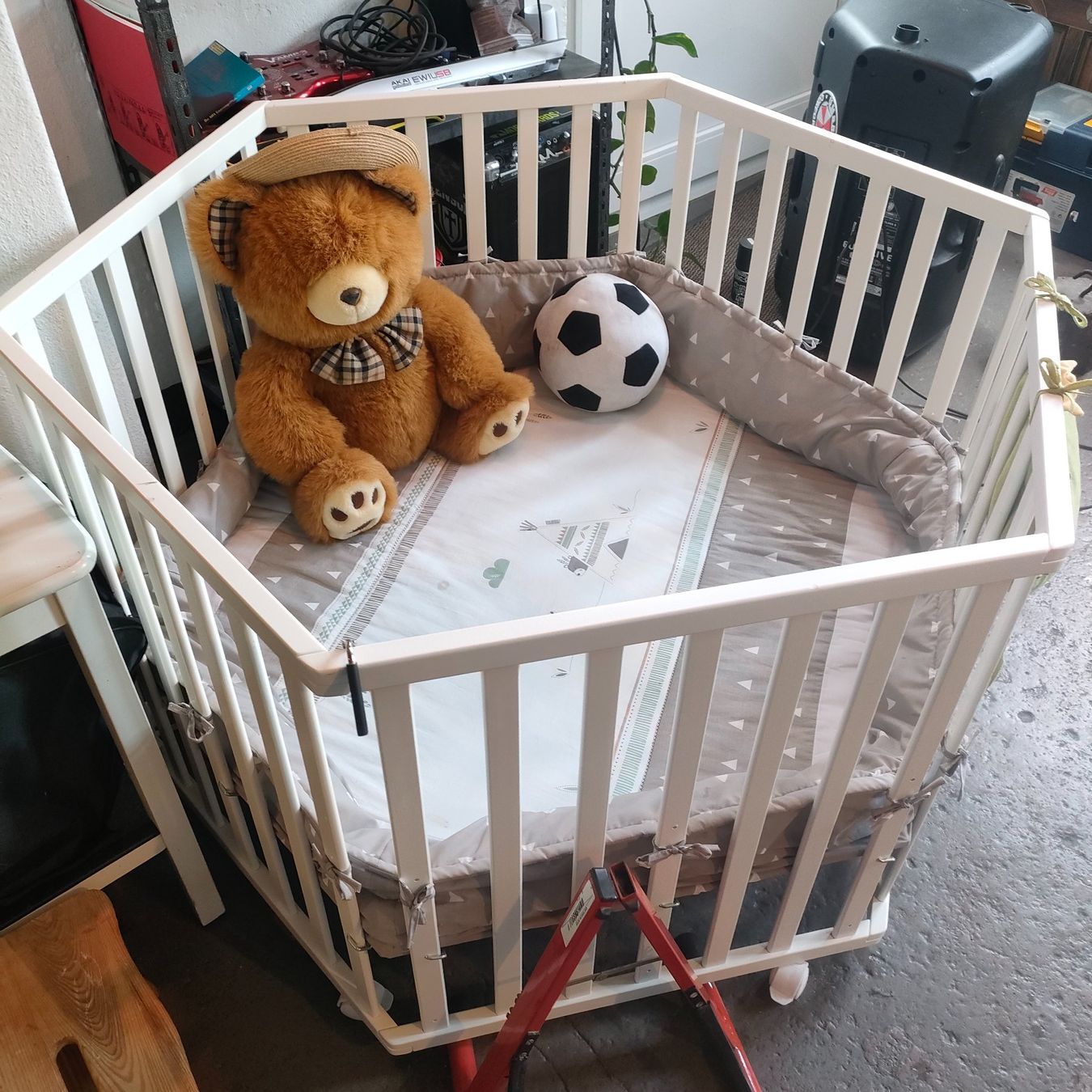 Box & Barriere di sicurezza: Baby - Laufgitter – Usato da Langnau i. E. venduto da Giordano-Aurelio 1