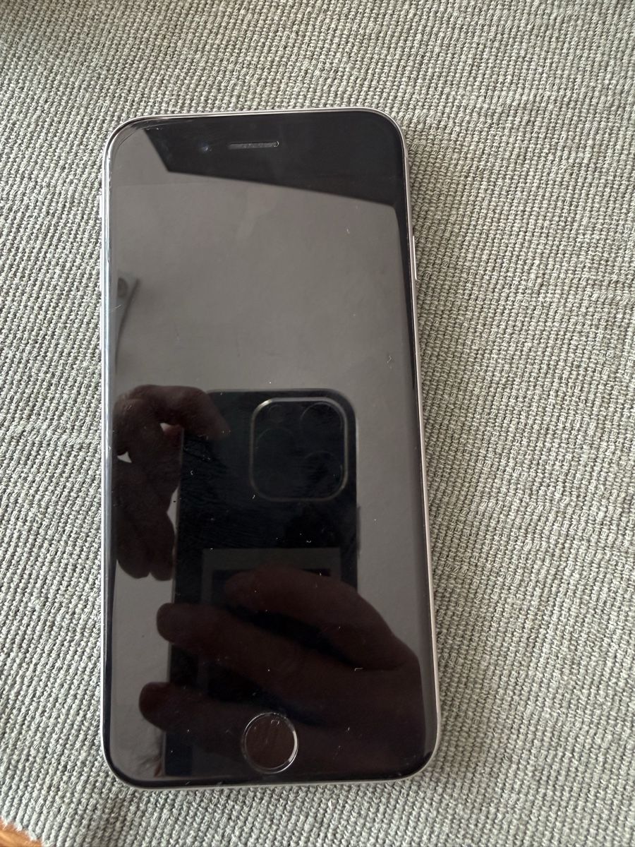 Apple Handys / Smartphones: iPhone 6s, 128 GB, Silber -Akku 81% – Gebraucht aus Schübelbach von cha_8x7x 1
