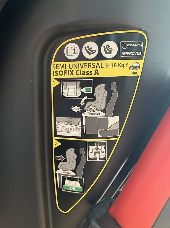 Sièges auto: Kindersitz mit Isofix-Basis  – D'occasion à Bülach par coc_8fs7 3