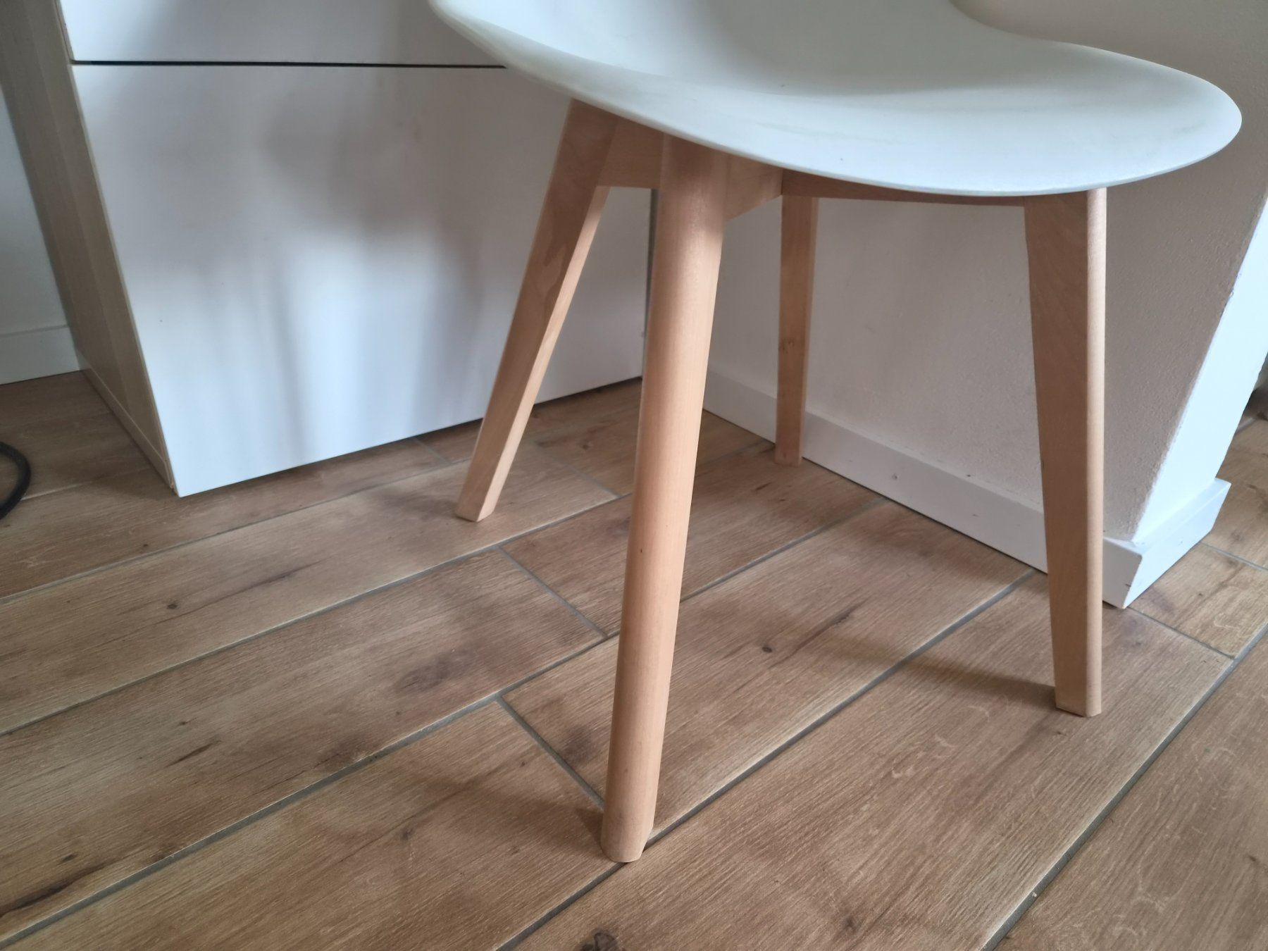 Stühle: ESSZIMMERSTÜHLE WEISS 5 STÜCK – Gebraucht aus Herisau von NadjaLang 2