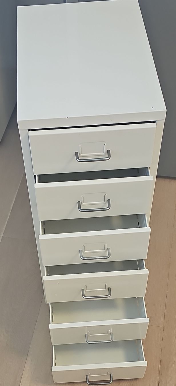 Eléments de bureau: Filing Cabinet 6 Drawers White Used – D'occasion à Immensee par Gitter