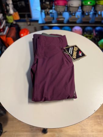 Arcteryx Ravenna Pants in Gr. 8 CORE-Tex NEU