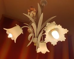 Vintage-Deckenlampe im floralen Stil – Metall & Glas