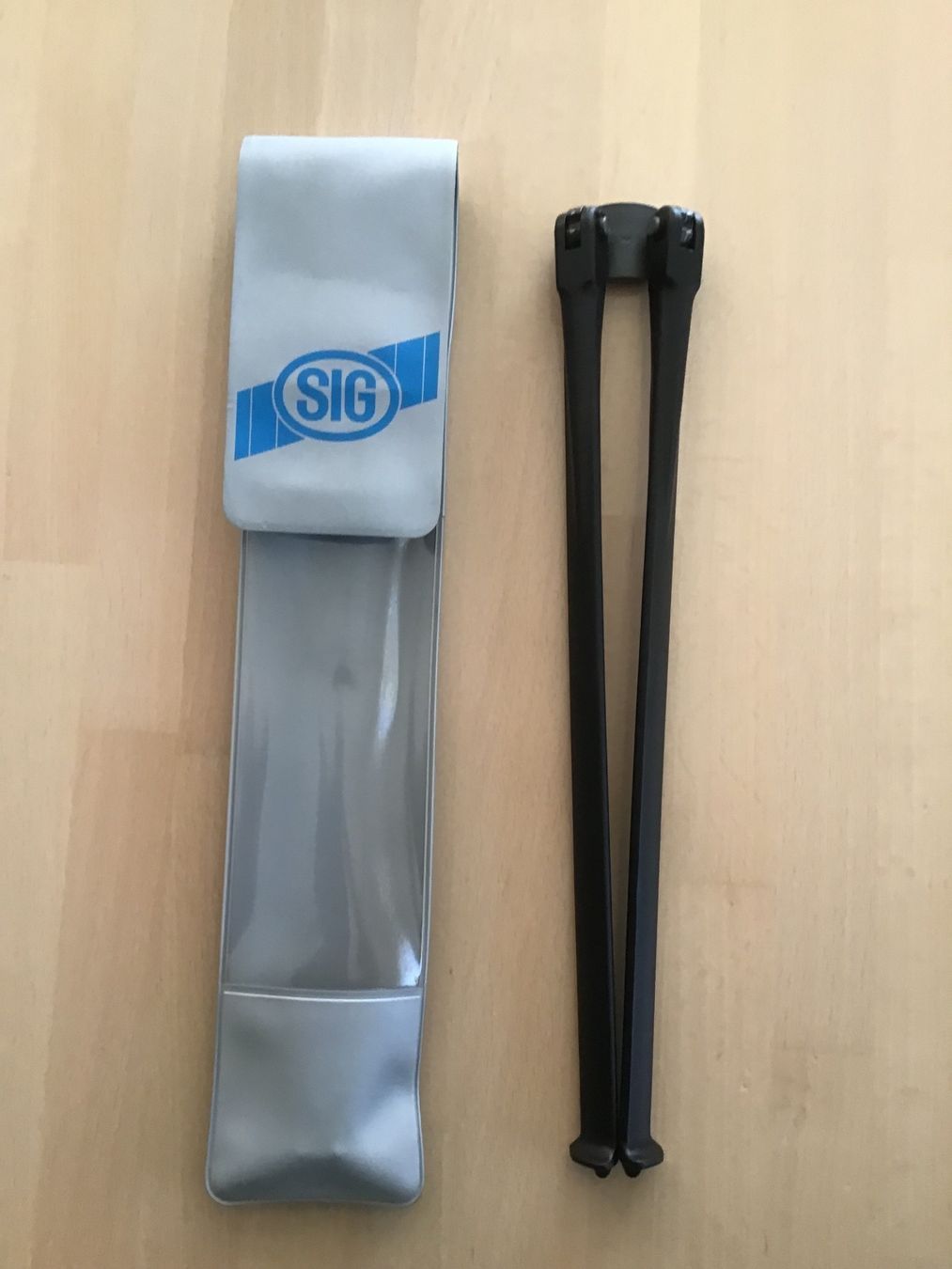 Sig Sauer Schützensport: Zweibeinstütze Stgw 90 – Neu (gemäss Beschreibung) aus Langenthal von Ungscholi04
