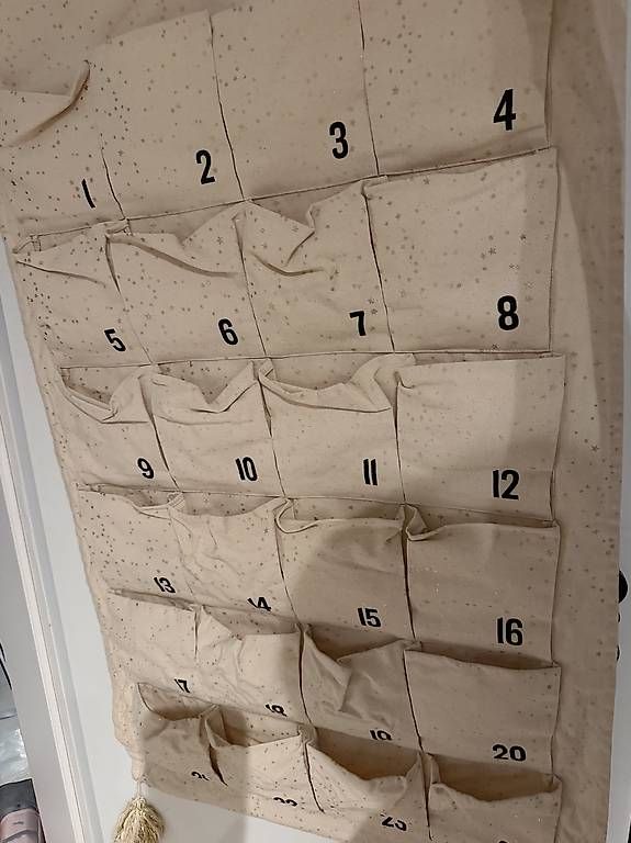 Kalender: Weihnachtskalender für Kinder 2stk – Gebraucht aus Niederhasli von des_f82m