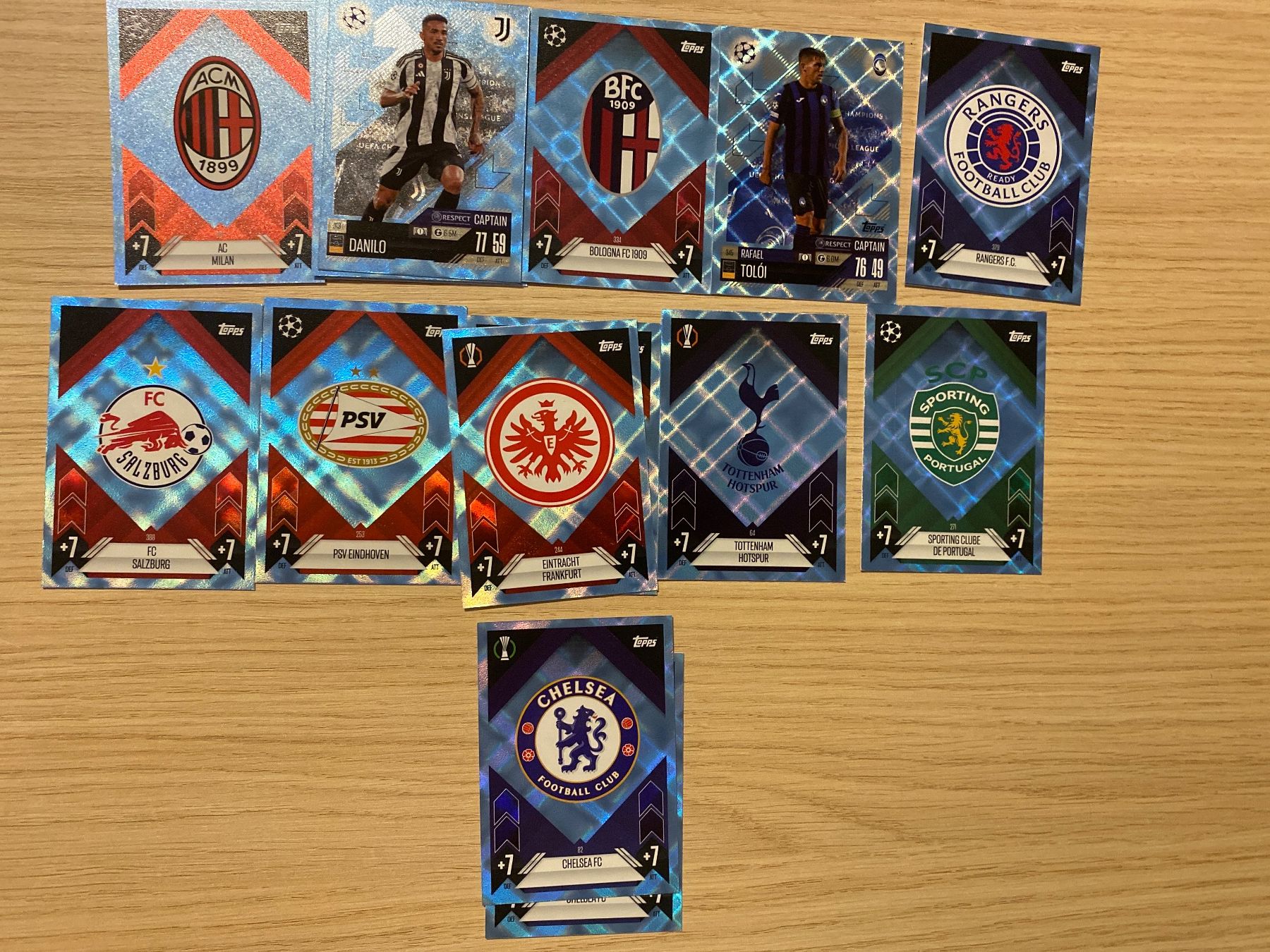 Topps Carte collezionabili: Topps Match Attax 24/25 Crystal Parallel 57 Karten – Nuovo (secondo la descrizione) da Zürich venduto da BVBWINNER 1