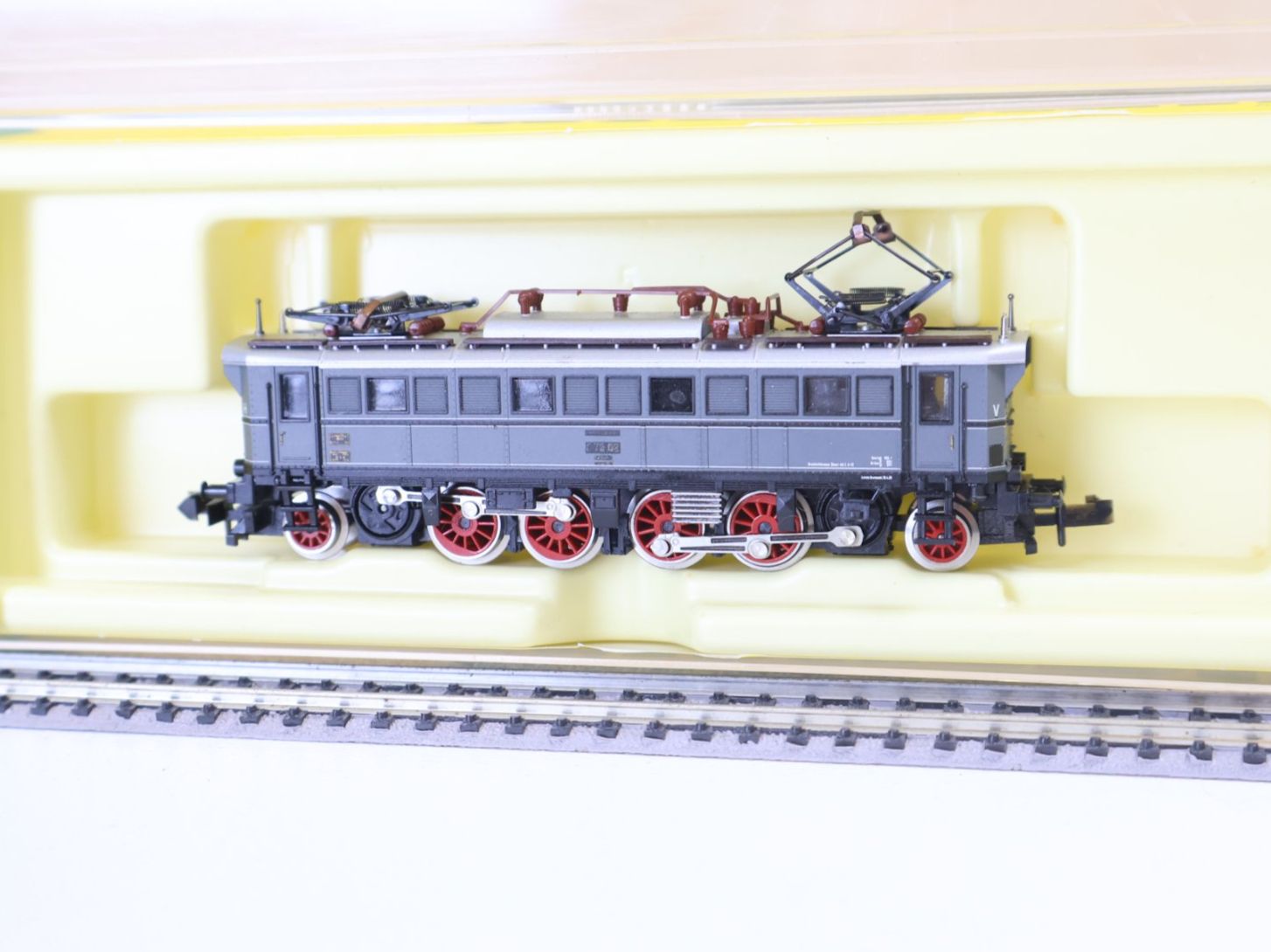 Trix Trains électriques: Minitrix grosse Stangen E-Lok - 2973 Spur N – Défectueux à Winterthur par Monstera