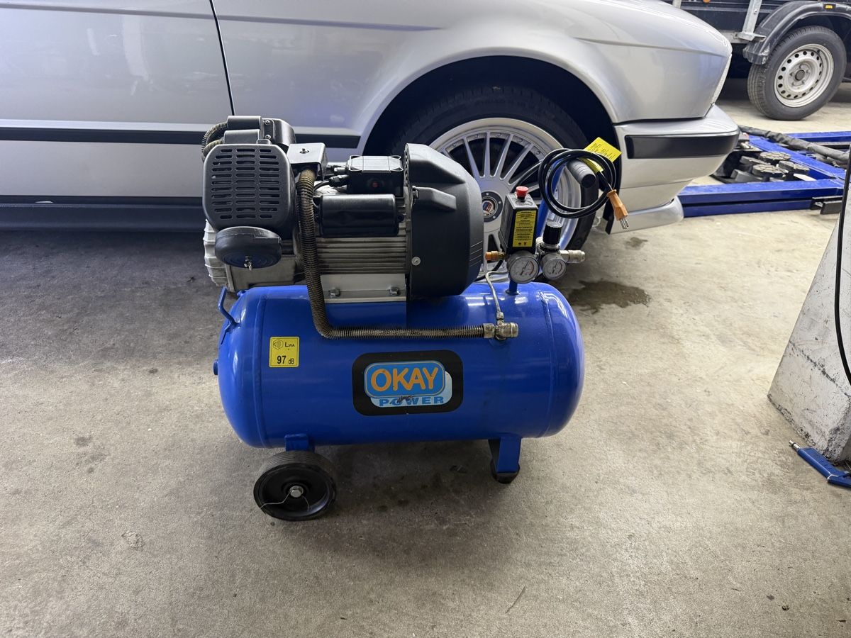 Compressori: Kompressor OKAY 2.2KW/3HP IP20 – Usato da Oberwangen b. Bern venduto da tuning1998 1
