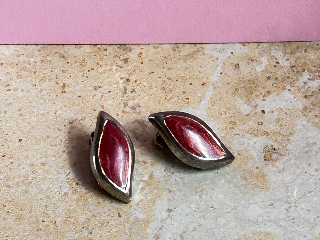 Ohrringe & -stecker: Rote Vintage Ohrclips, Clip Ohrringe – Gebraucht aus Dittingen von Bellevista 1