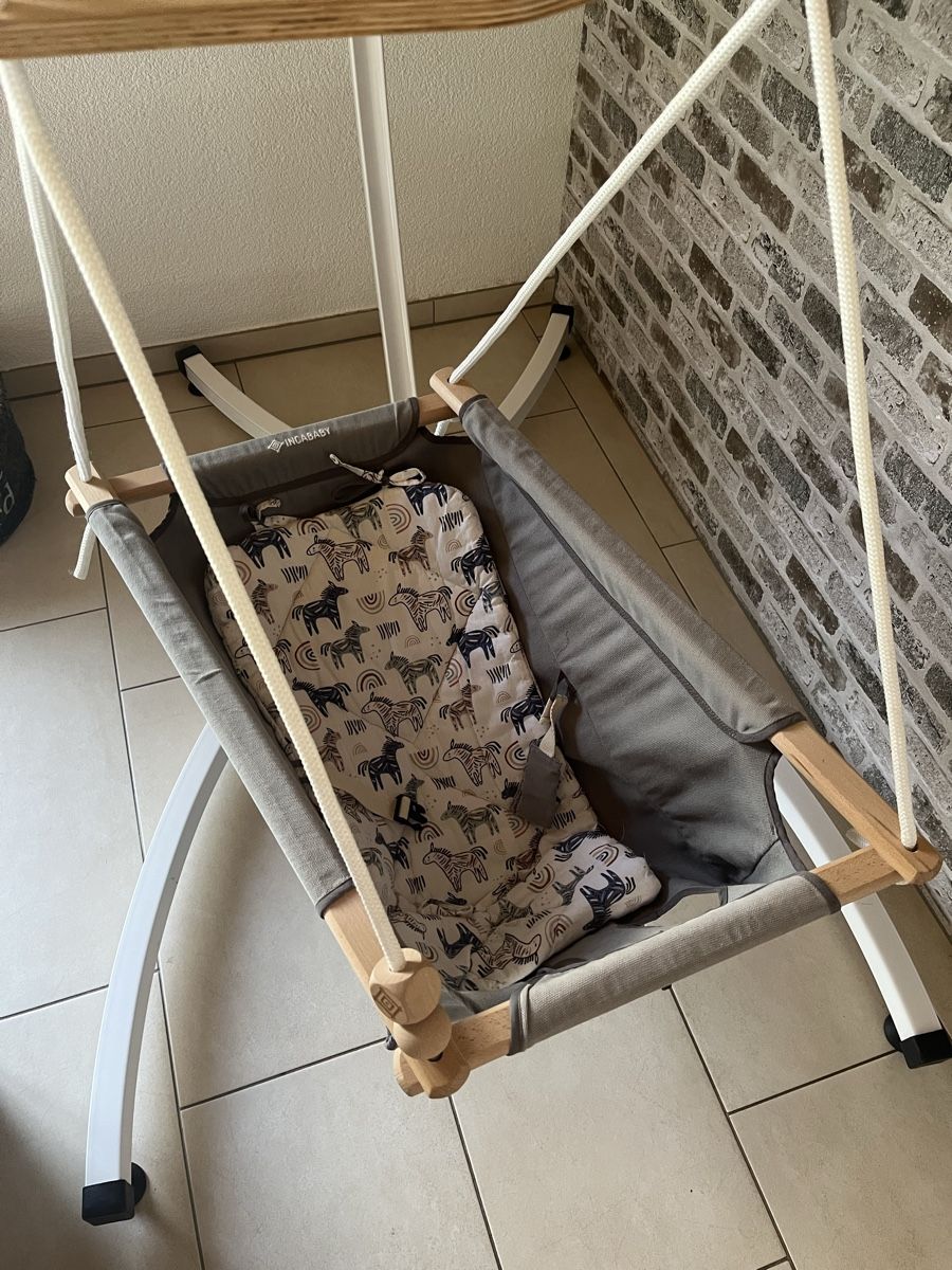 Sdraiette & Sdraiette a dondolo: Federwiege von Incababy mit Gestell – Usato da Wolfhalden venduto da julia_lena29