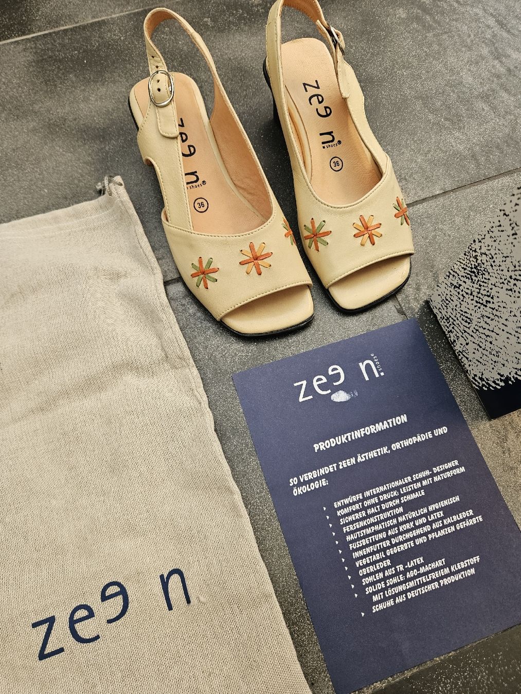 Damenschuhe: Zeen Sandalen hell gelb Grösse 36 – Neu (gemäss Beschreibung) aus Ormalingen von nomolnoi