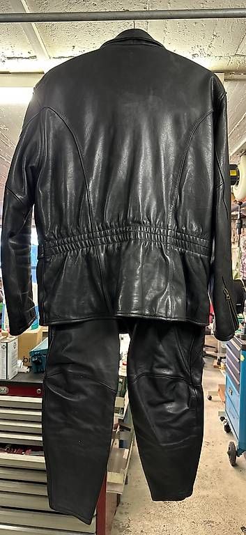 Anzüge, Sport- & Funktionsanzüge: Leder Kombi  – Gebraucht aus Benken SG von uzieg01 1