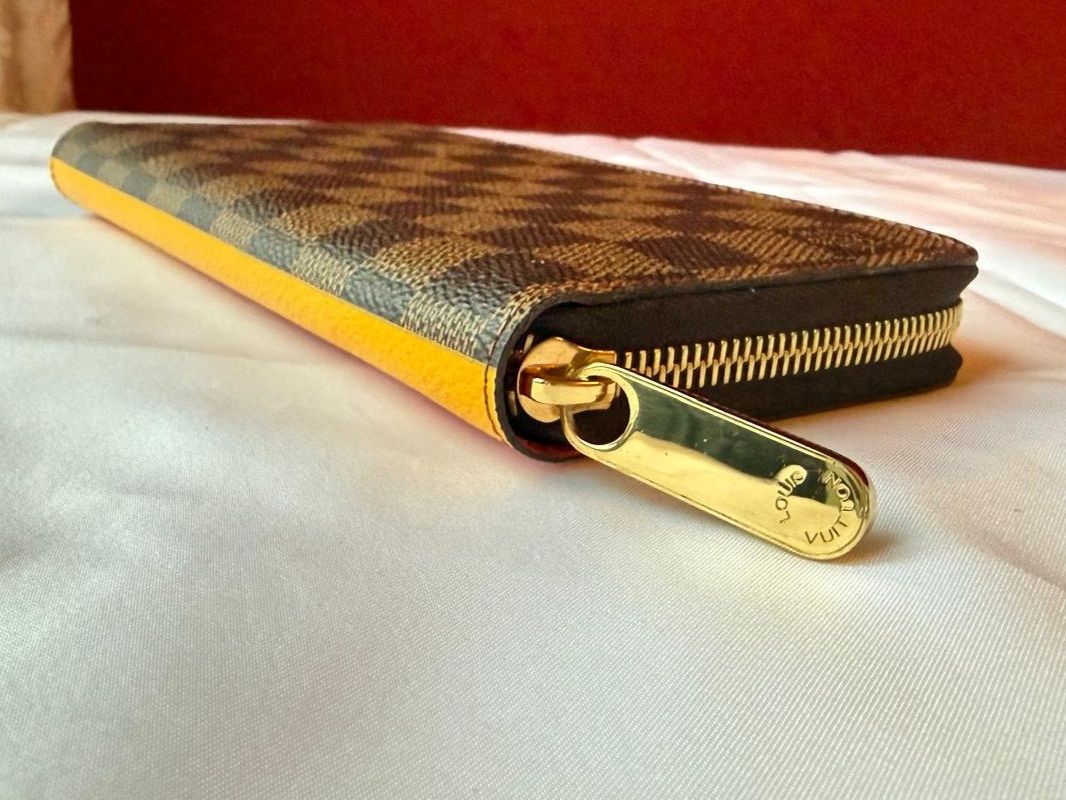 Louis Vuitton Portafogli: Louis Vuitton wallet Damier ébene Evasion – Nuovo (secondo la descrizione) da Oberarth venduto da SSS. 5