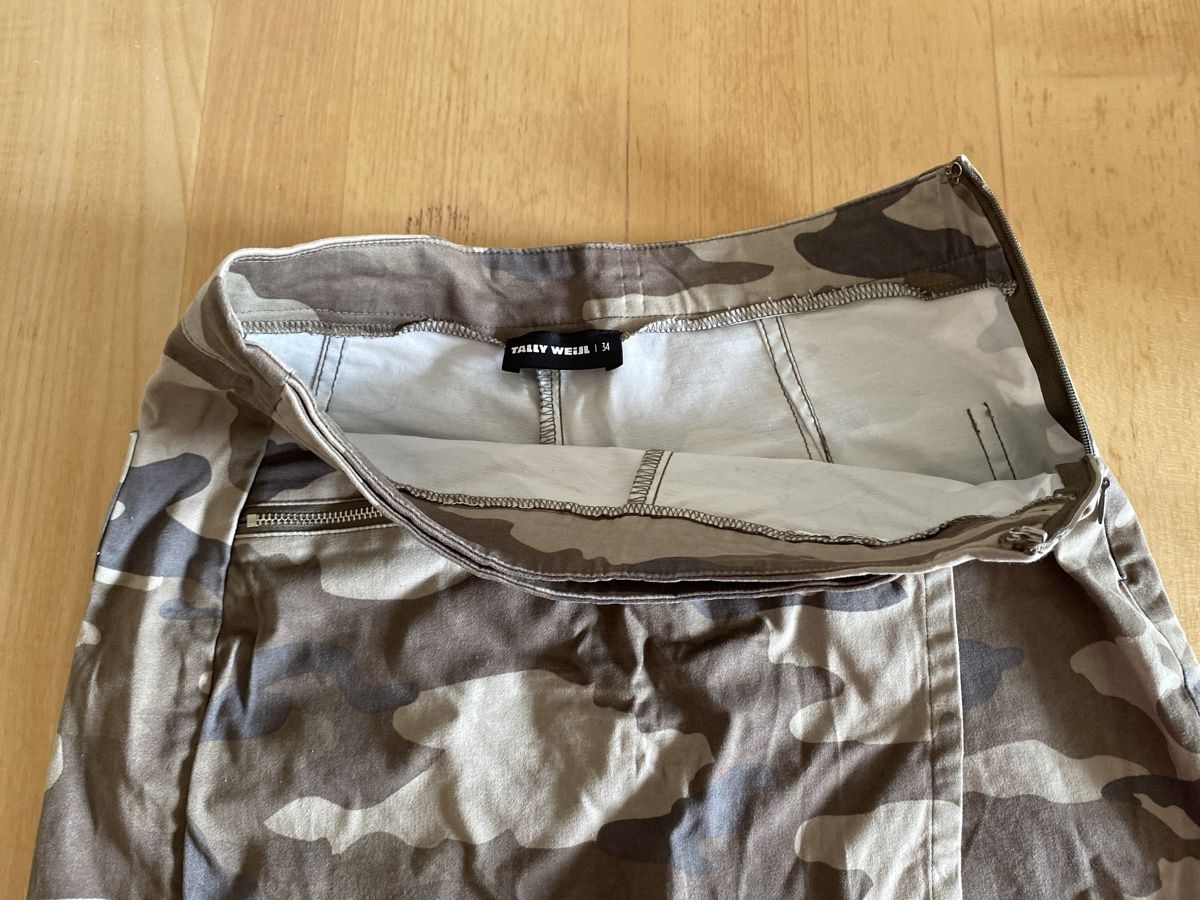 Pantaloni: Kurze Hose / Jupe Gr. 34 – Usato da Illnau venduto da Dodo115 2