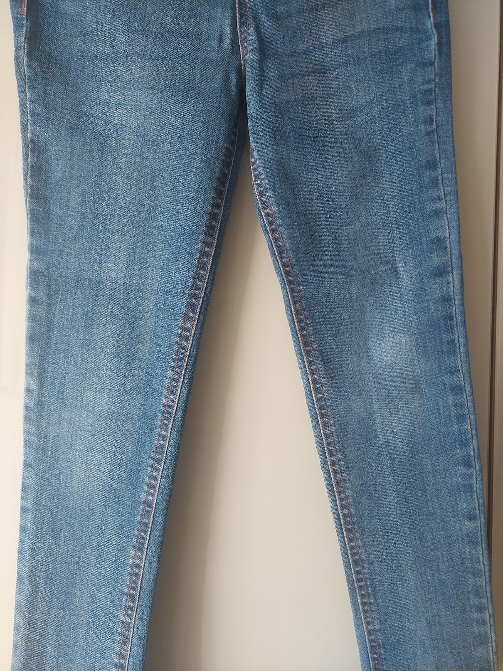 Pantaloni: Dunkelblaue Jeggings Grösse 128-134 – Usato da Flims Dorf venduto da Truemorish 2