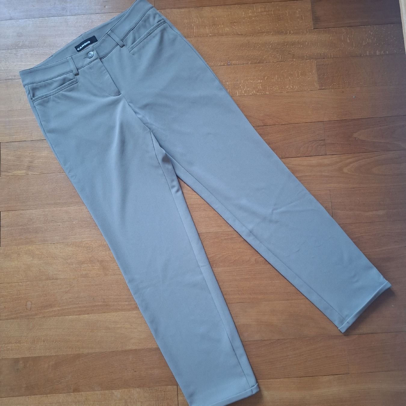 Cambio Pantaloni: Schöne Cambio Hose, Grösse 36, Farbe hellgrau – Usato da Wettingen venduto da Blau8 7