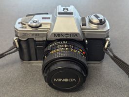 Minolta X300 mit Objektiv voll funktionstüchtig