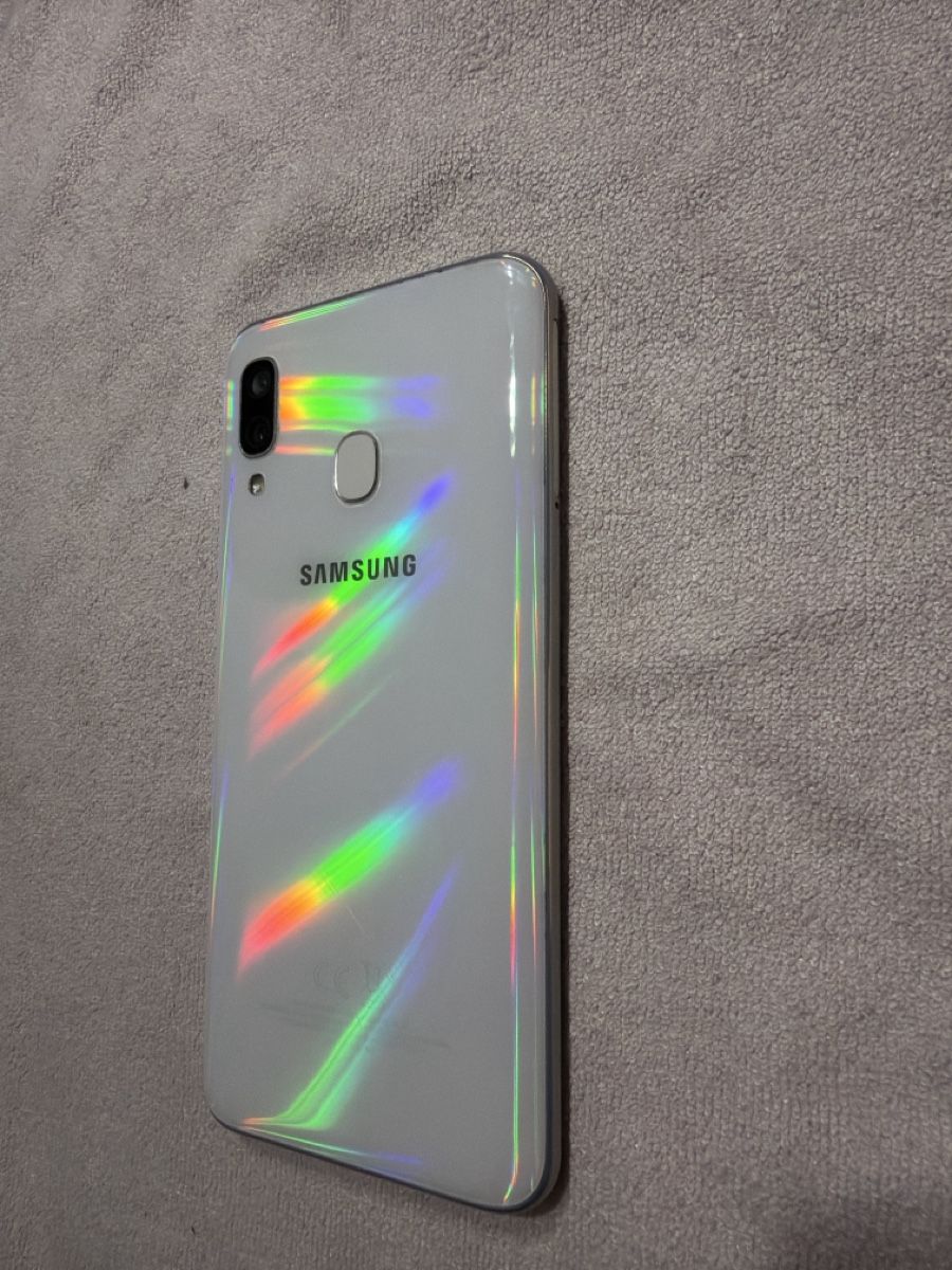 Samsung Portables: Samsung A40 / Silber / 64Gb – D'occasion à Arbon par BaX_94 3