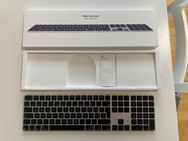 Apple Magic Keyboard mit Touch ID und Ziffernblock neu
