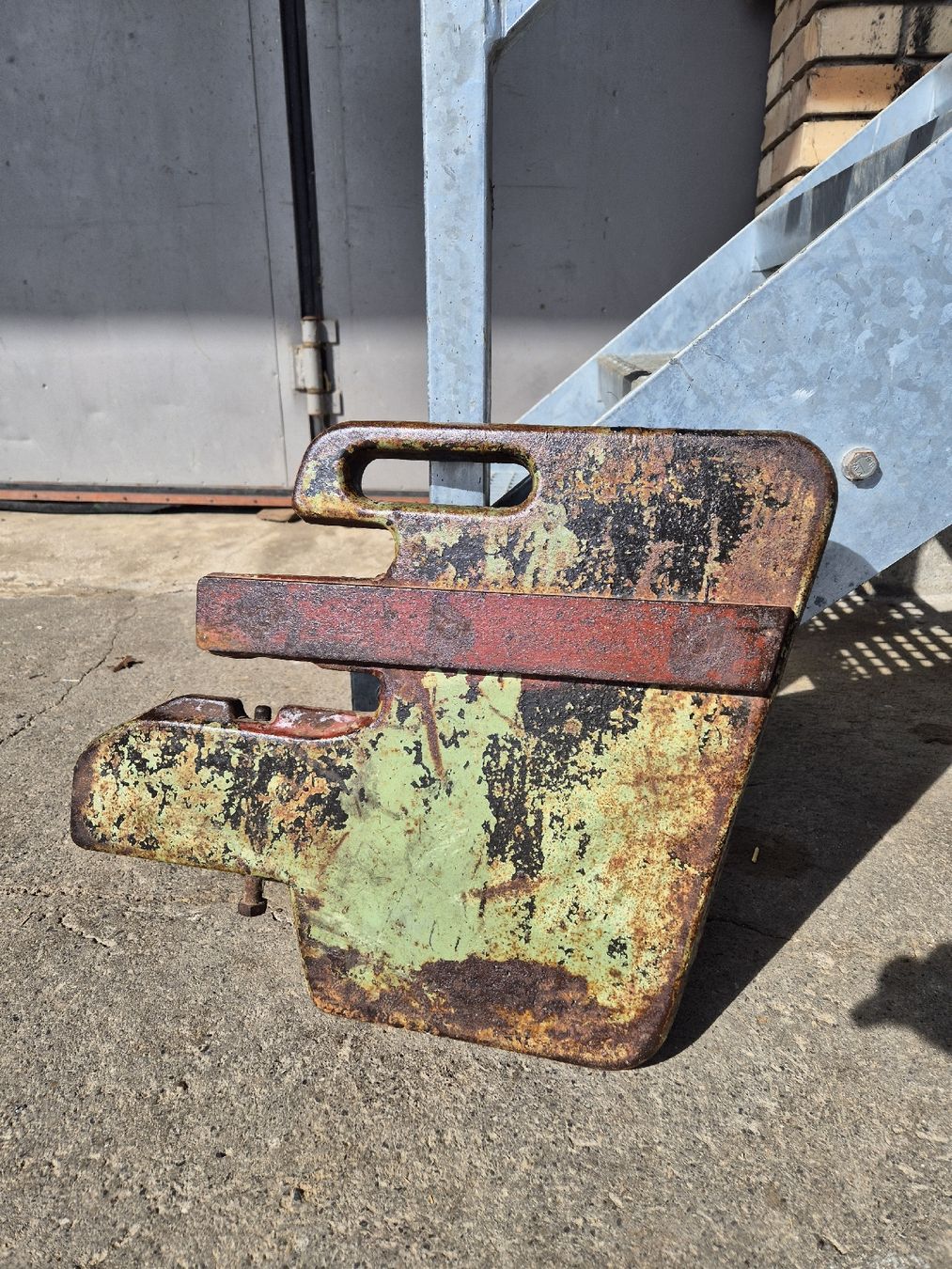 Deutz Trattori: Frontgewicht Deutz 06 – Usato da Sins venduto da Sosi5 1