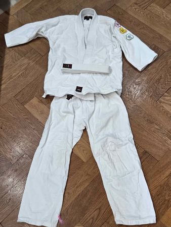 Aikido / Karate Tori Hiku Anzug 140 gebraucht
