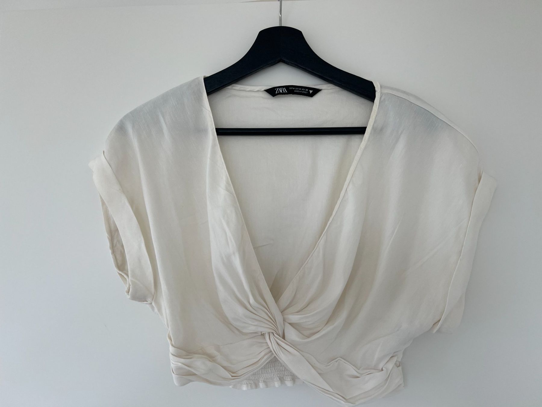 Zara Top: Haut blanc Zara – Usato da Zürich venduto da mps_9cp7