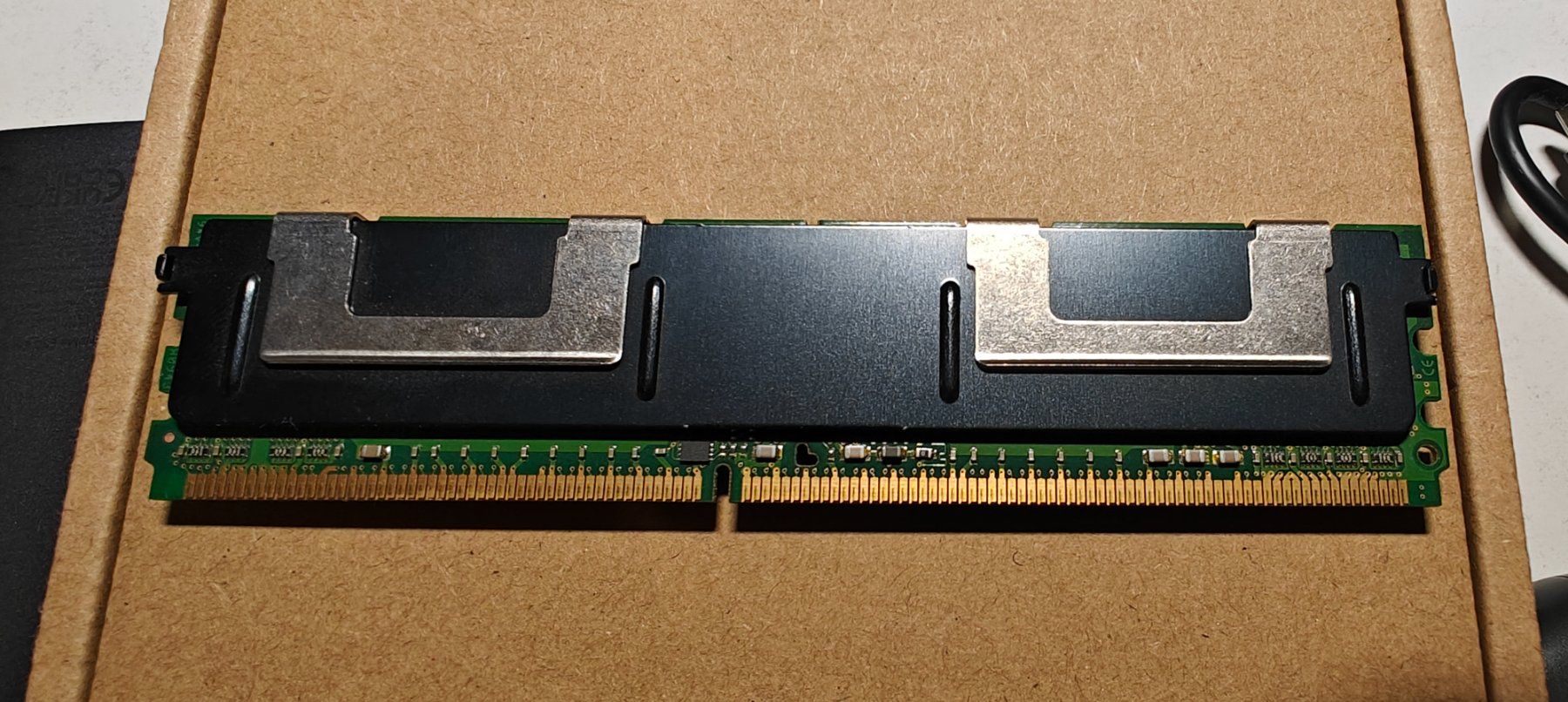 Kingston Componenti elettronici: Kingston KTH-XW667LP/4G DDR2 DIMM – Usato da Safenwil venduto da Tamaria 1