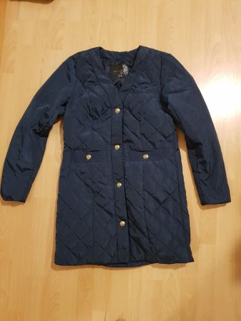 Neue leichte Steppjacke