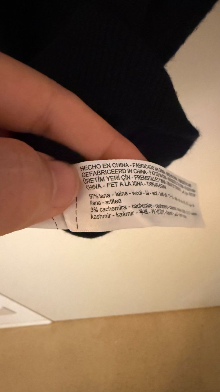 Massimo Dutti Pullover & Sweatshirts: Massimo Dutti Polo Pullover dunkelblau Grösse L – Gebraucht aus Zürich von polcl993 1
