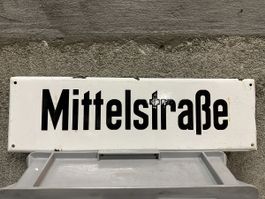 Mittelstrasse Strassenschild Name