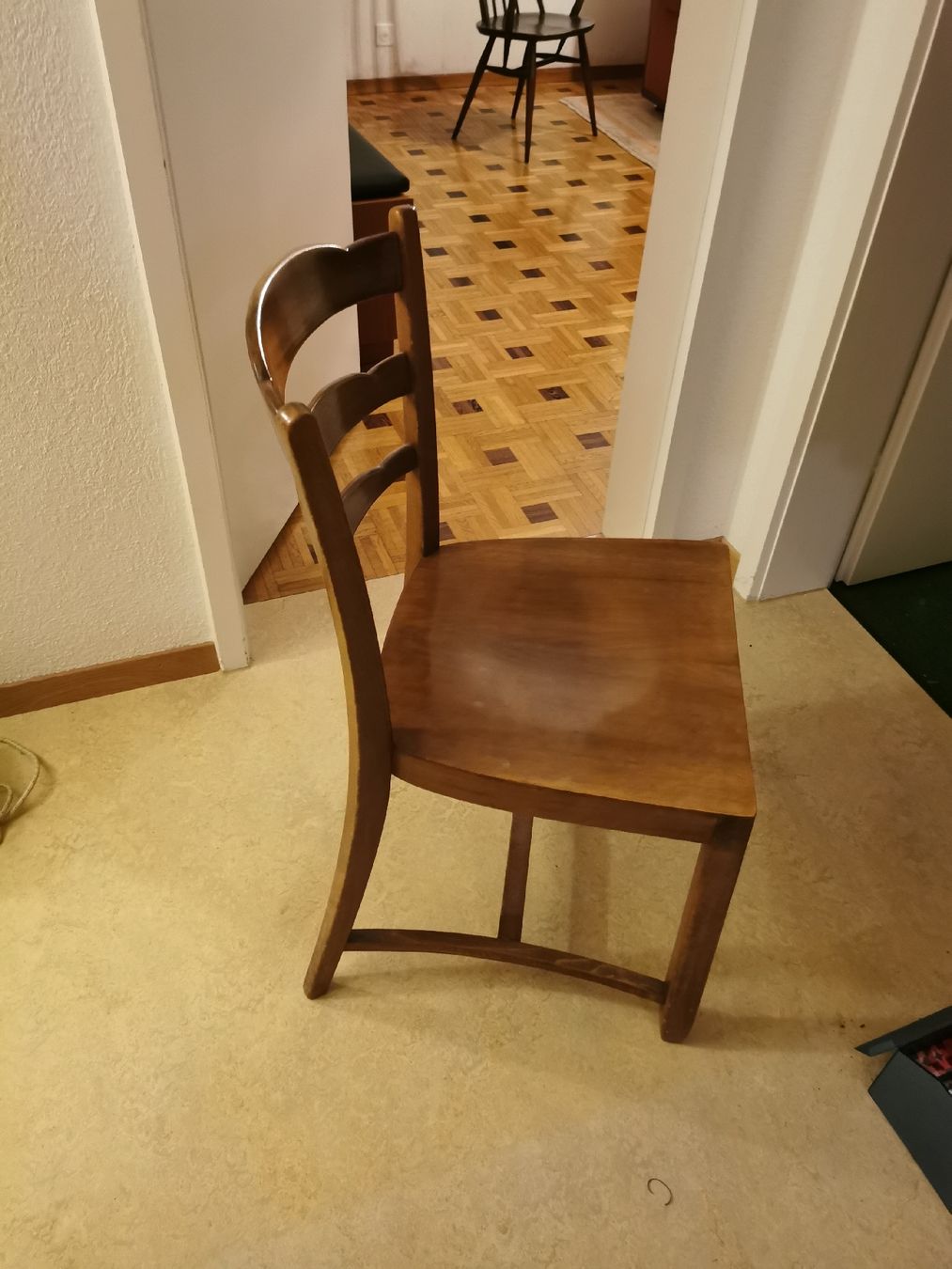 Sedie: Holzstuhl, Vintage-Stil – Usato da Freienstein venduto da Fraxinus 1