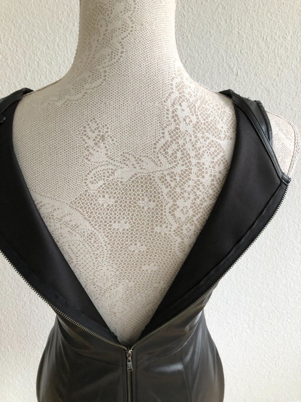 Vestiti: Kleid aus Kunstleder Grösse S – Usato da Oberkulm venduto da Seaside2018 5