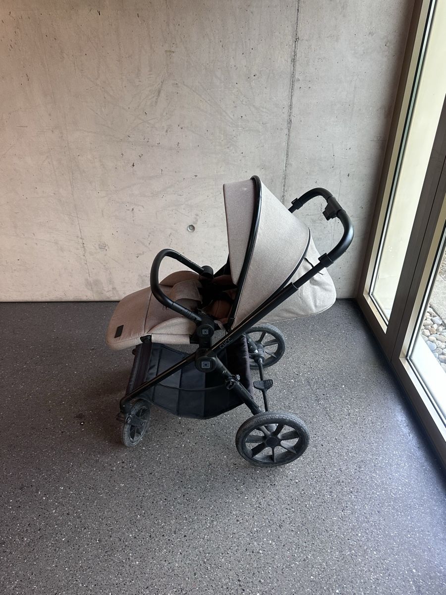 Kinderwagen: Kinderwagen – Gebraucht aus Adliswil von Dusan-123 3