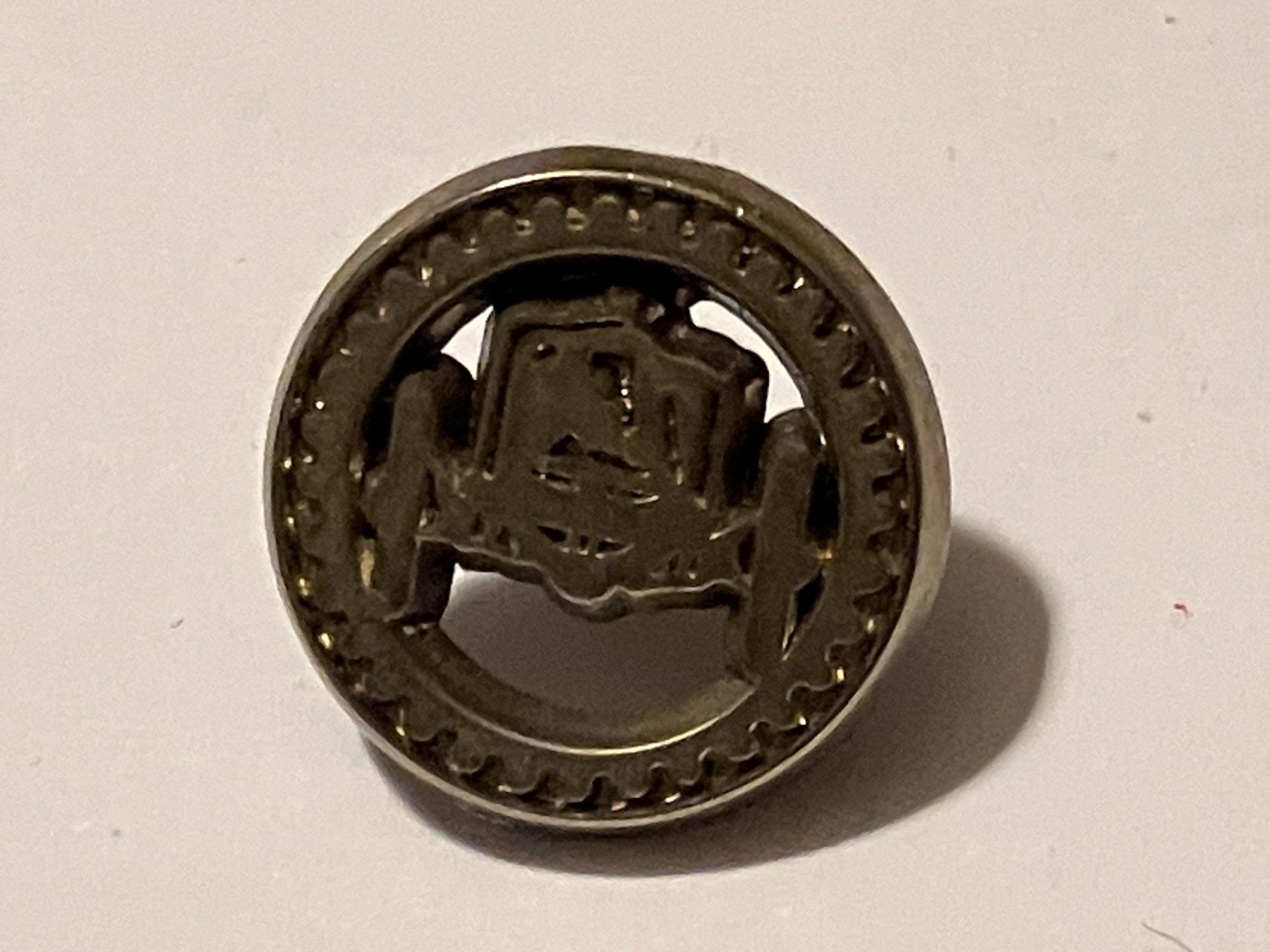 Placchette & Badge: 1 Pin Renault Logo historisch – Usato da Basel venduto da djwwpp