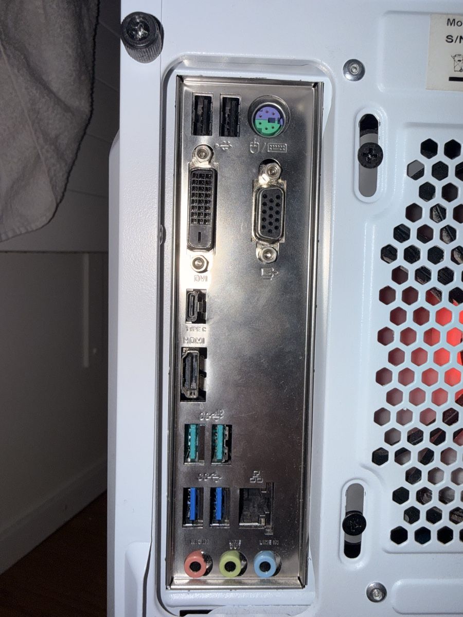 Custodie: Pc ist schon weg – Usato da Bern venduto da kha_8k8d 7