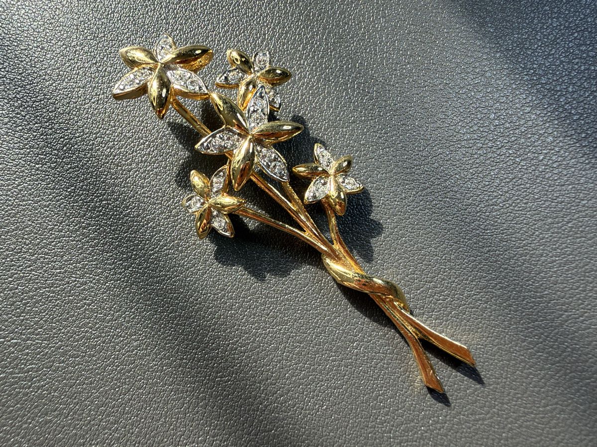 Broches & Aiguilles: Vintage Brosche Luxus Modeschmuck   – D'occasion à Lamone par LaCantinaMagica