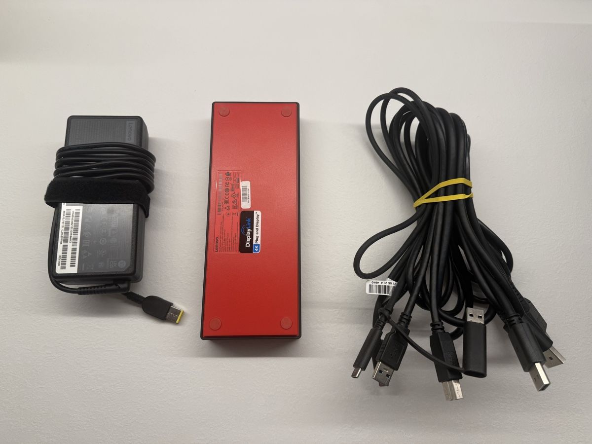 Lenovo Docking station: Lenovo ThinkPad Hybrid USB-C with USB-A Dock – D'occasion à Coldrerio par bumbelbili 1