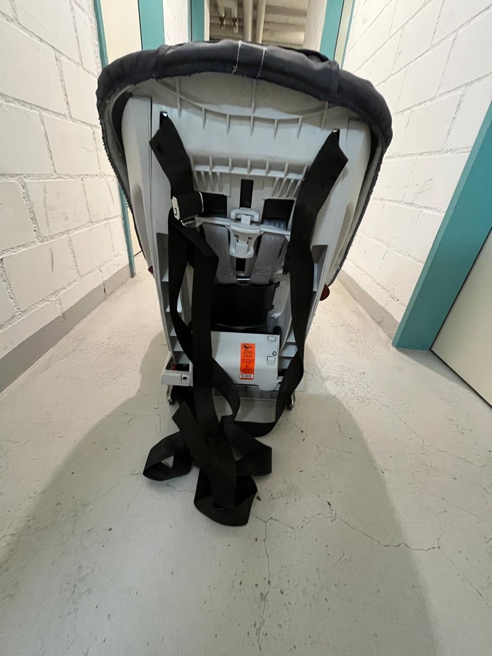 Britax Römer Seggiolini per auto: Autositz Römer 9-18 kg – Usato da Unterkulm venduto da Lotusblume81 3