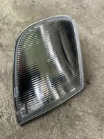 Phare  latéral droit VW Passat B4 