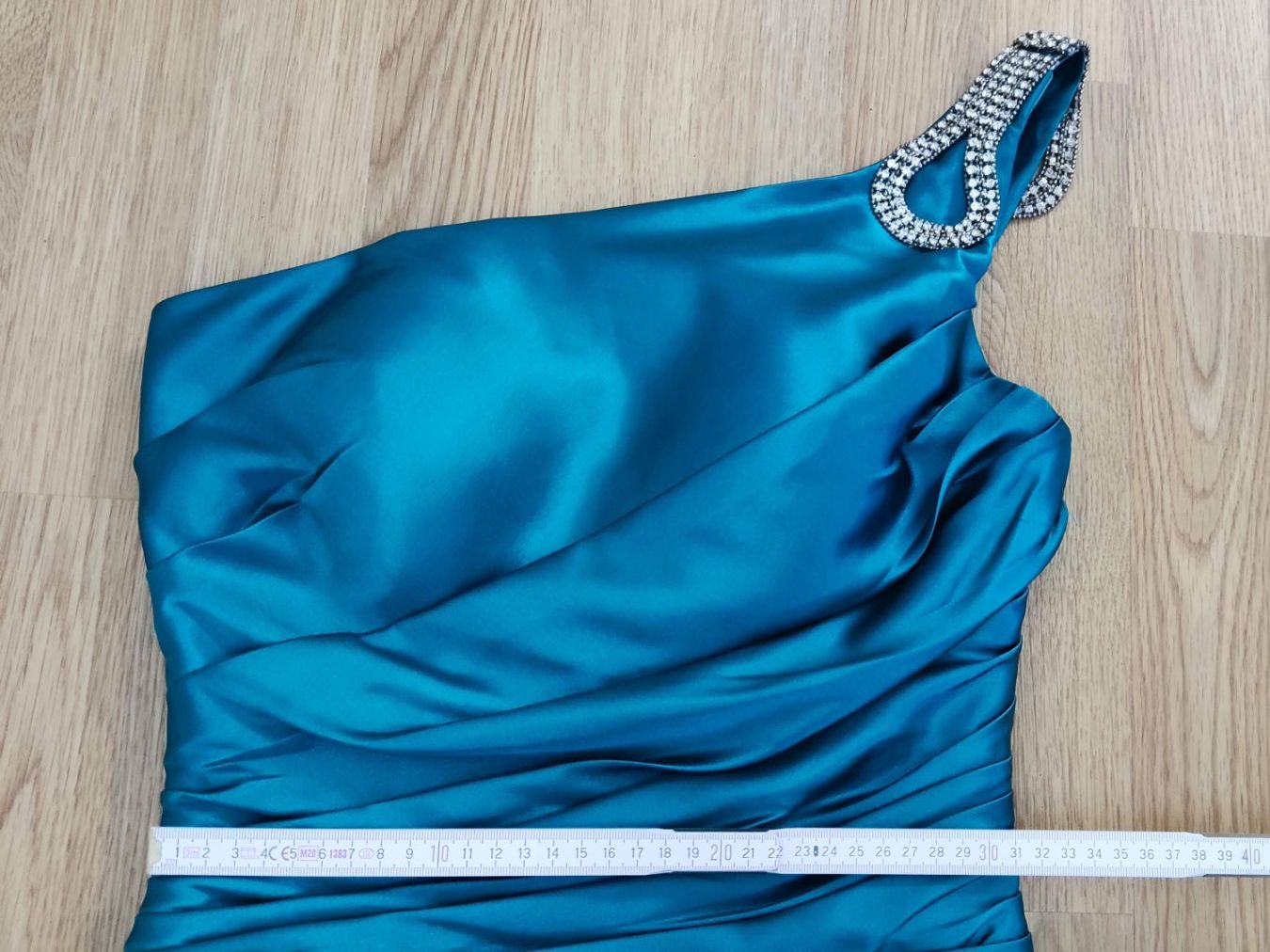 Kleider: Cocktailkleid Jadegrün – Gebraucht aus Zürich von Keydine 2