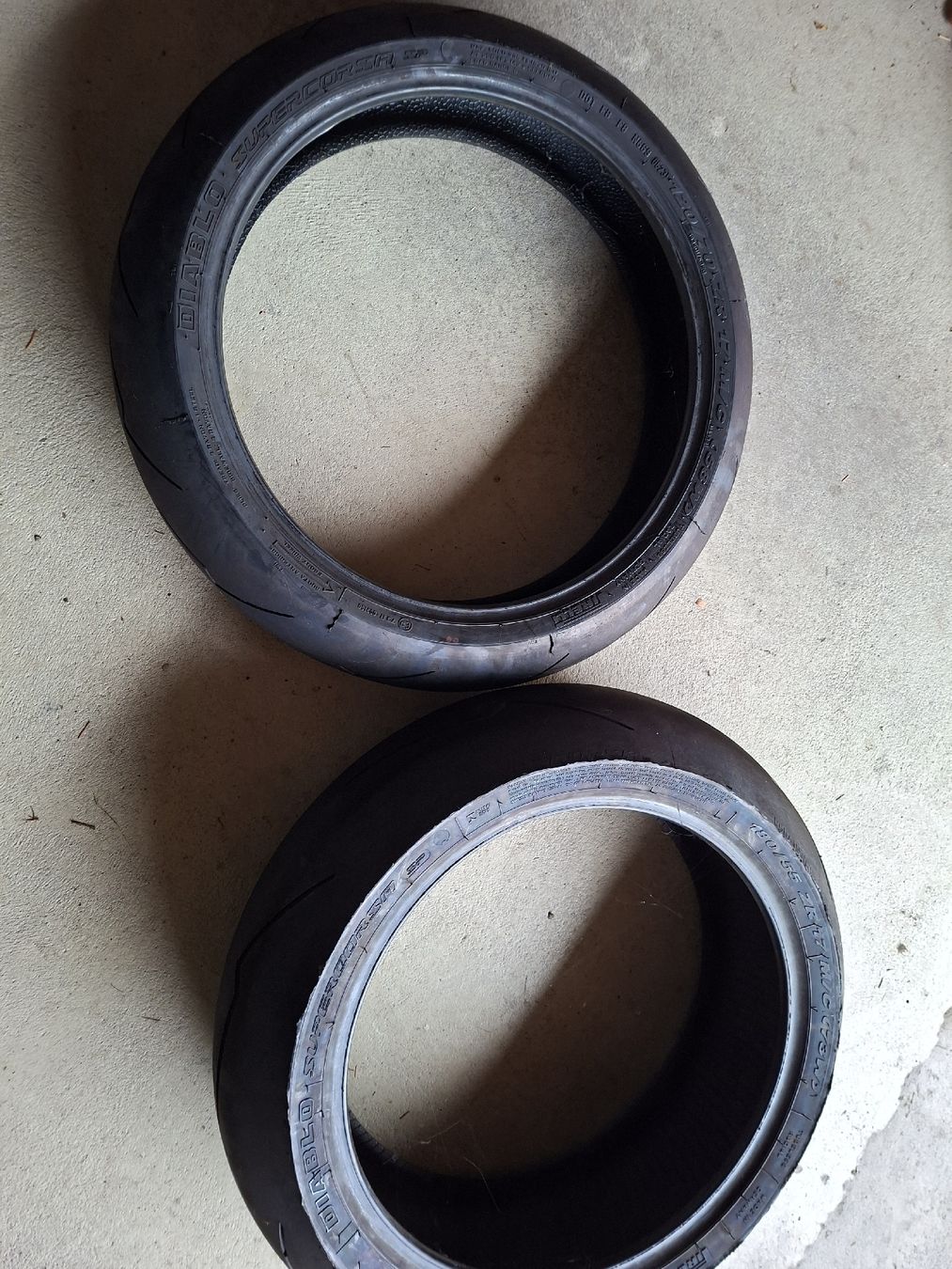 Pneus & Kompletträder: Pneu Pirelli diablo Rosso  – Gebraucht aus Zürich von val_x2zn