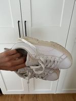 Weisse Puma Sneaker