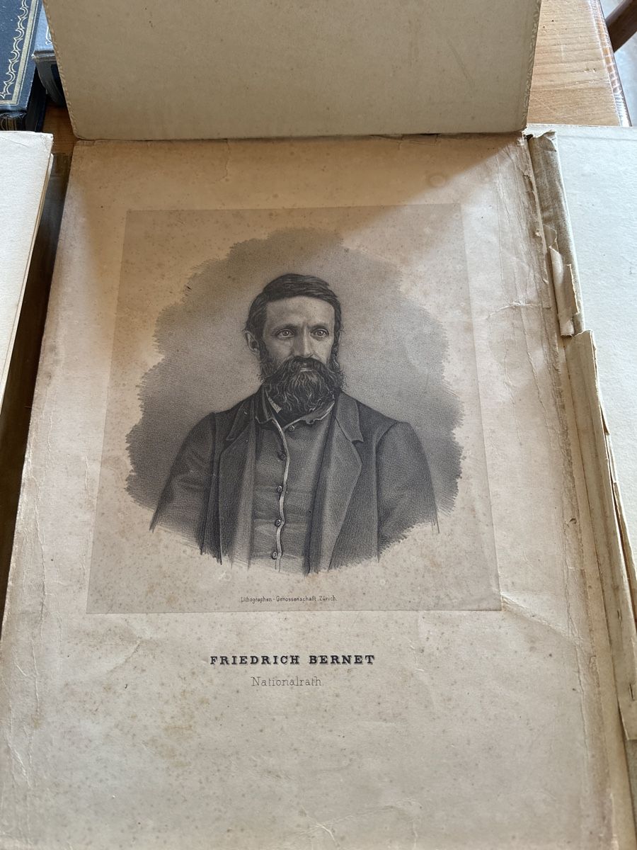 Alben: Antikes Schweizer Trachten-Album, 1896 – Gebraucht aus Frümsen von Katzen0 3
